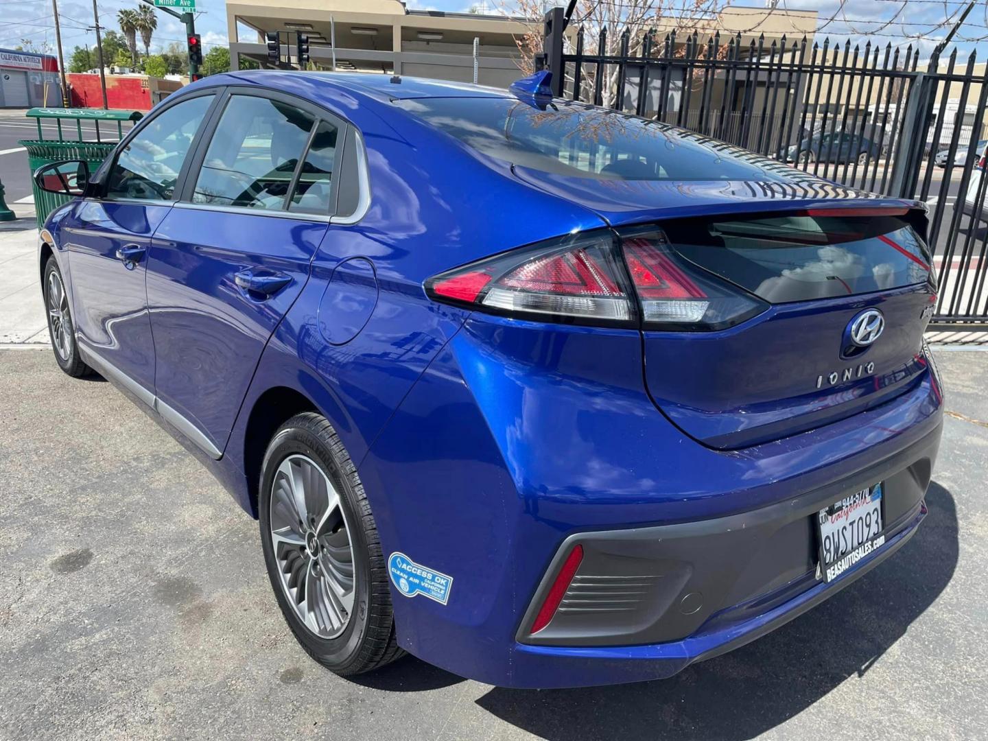 2021 BLUE /GRAY Hyundai Ioniq Plug-In Hybrid (KMHC75LD5MU) , located at 744 E Miner Ave, Stockton, CA, 95202, (209) 944-5770, 37.956863, -121.282082 - Photo#13